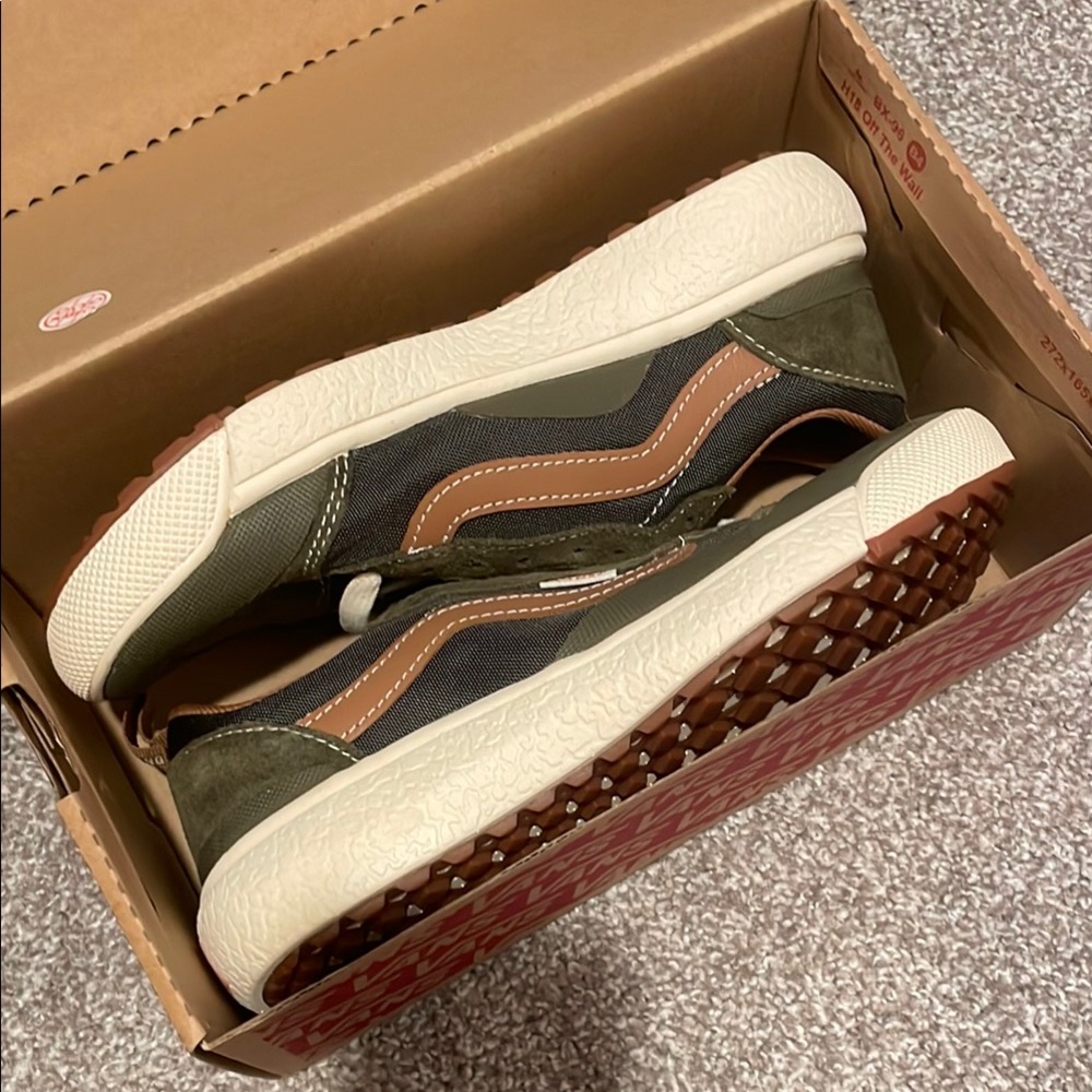 NIB Vans Ultrarange EXO